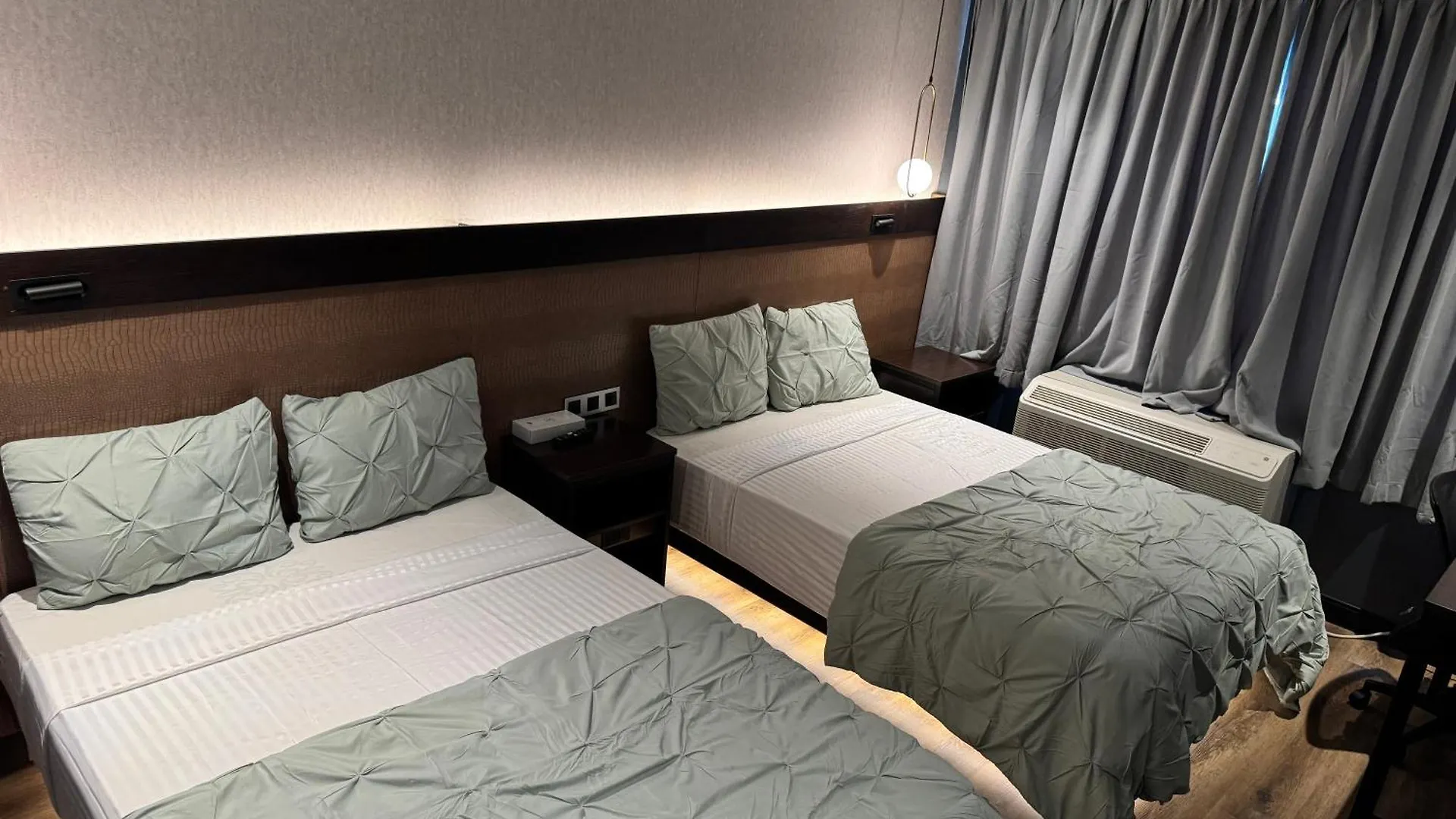 Hotel Mirage Brooklyn New York