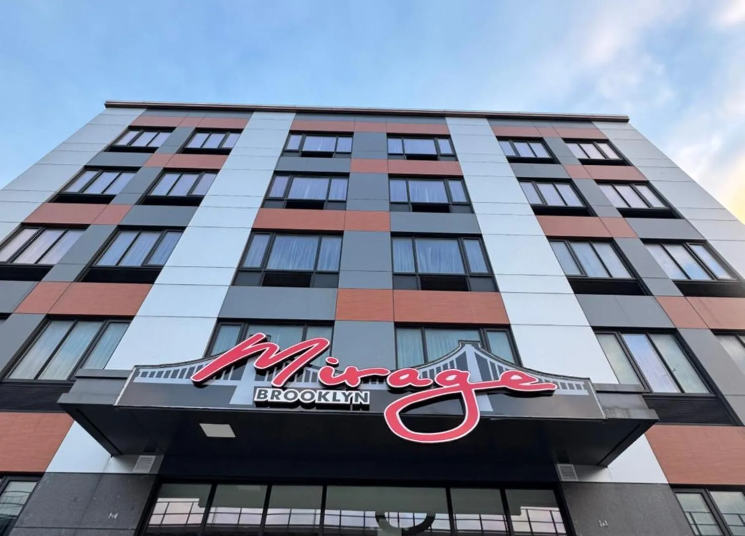 Hotel Mirage Brooklyn location